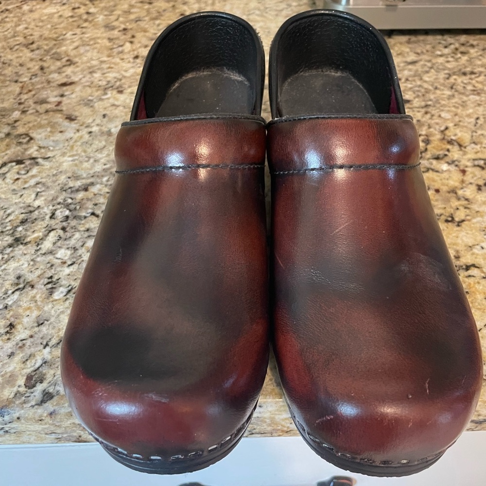 Dansko size 38 shoes.  Like new .
